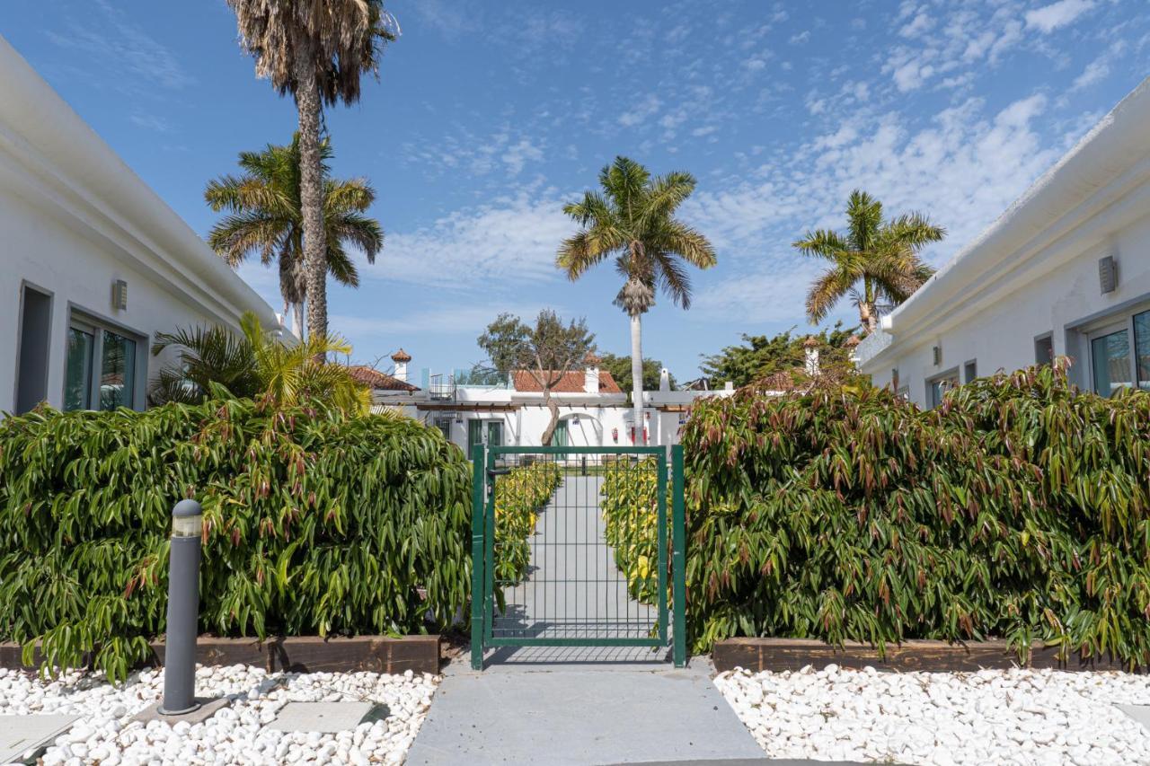 Hotel Livvo Dunagolf Suites Maspalomas  Exterior photo